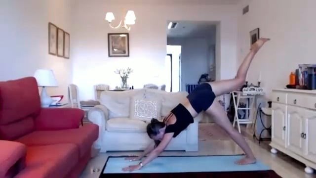 REPLAY - Lucy McCarthy - Vinyasa Flow for Core Stability